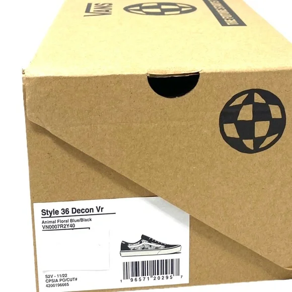 VANS Style 36 Decon Sneakers Floral Black Women's Canvas Suede Shoes VN0007R2Y40 - Picture 10 of 11